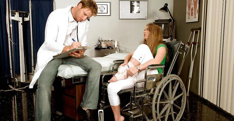 Excellent american milf Megan Reece in nasty foot fetish action 